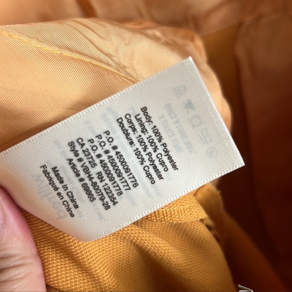 Aritzia Wilfred Ecoulement V-Neck Romper - Mustard Yellow (6) - Picture 9 of 10